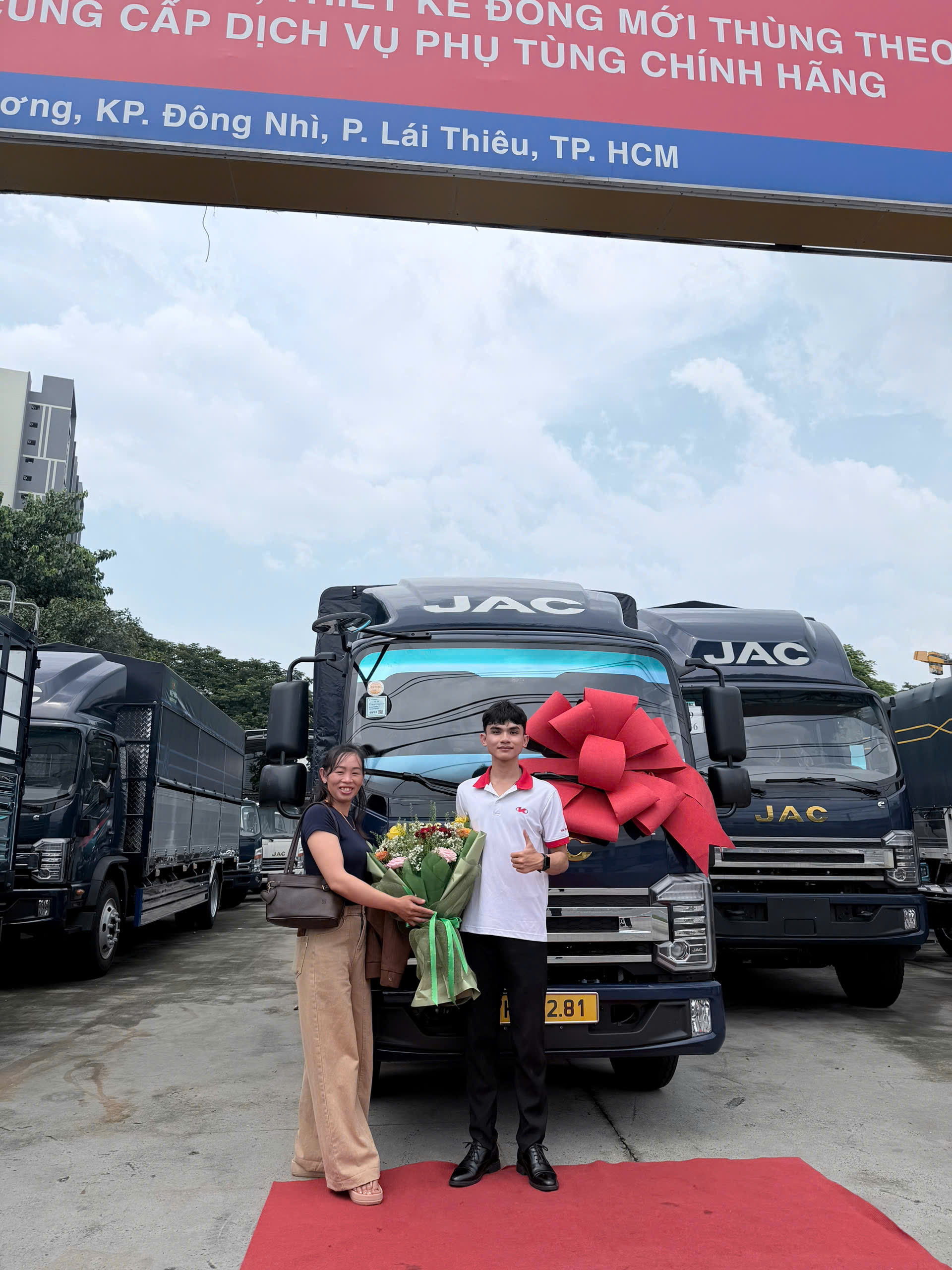 Xe tải JAC tại showroom JAC CKC - ảnh 5