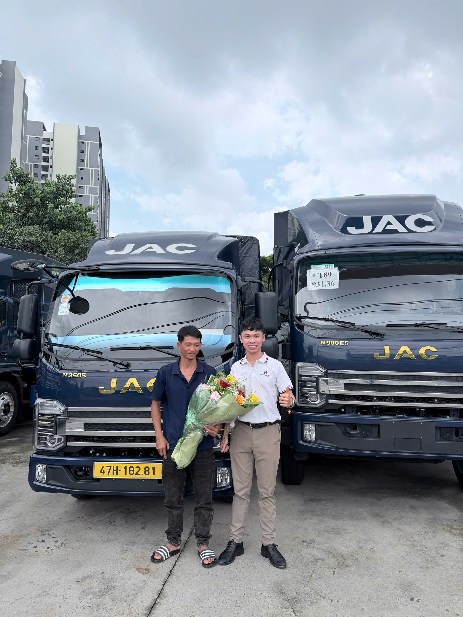 Xe tải JAC tại showroom JAC CKC - ảnh 4