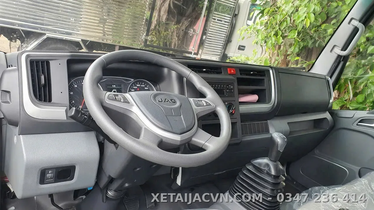 thùng mui bạt tiêu chuẩn