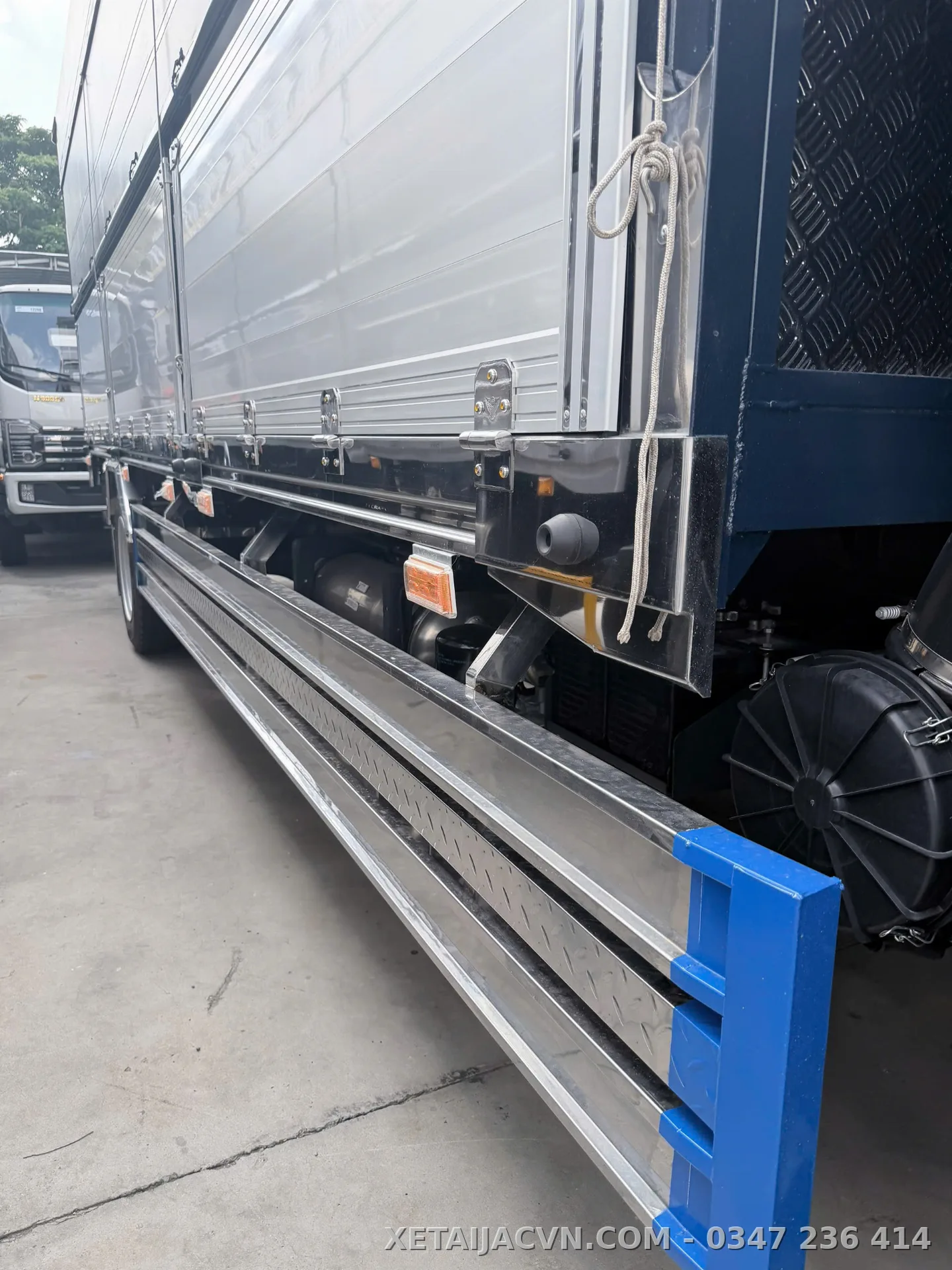 Thùng Inox bửng nhôm cao cấp