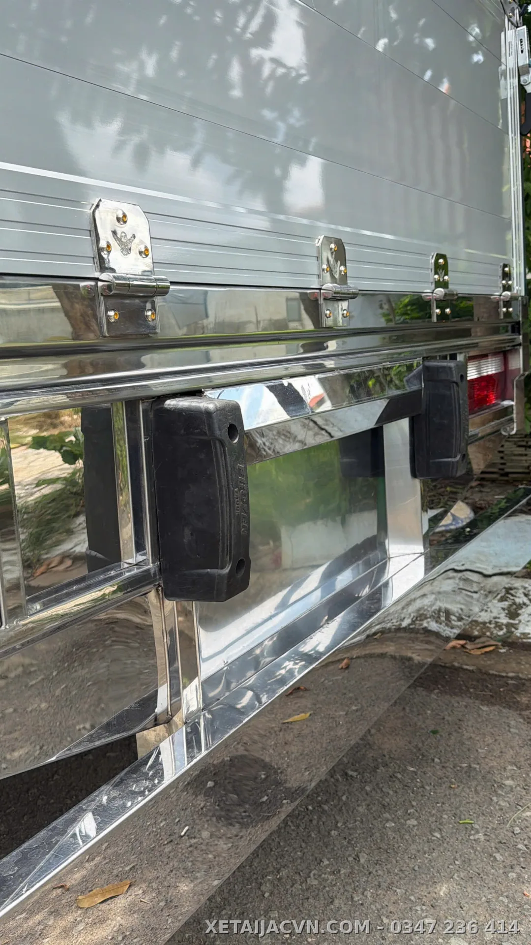 Thùng inox bửng nhôm cao cấp