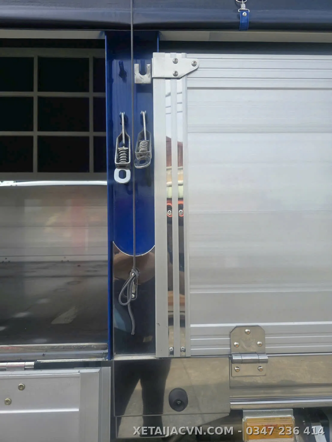 Thùng Inox bửng nhôm cao cấp