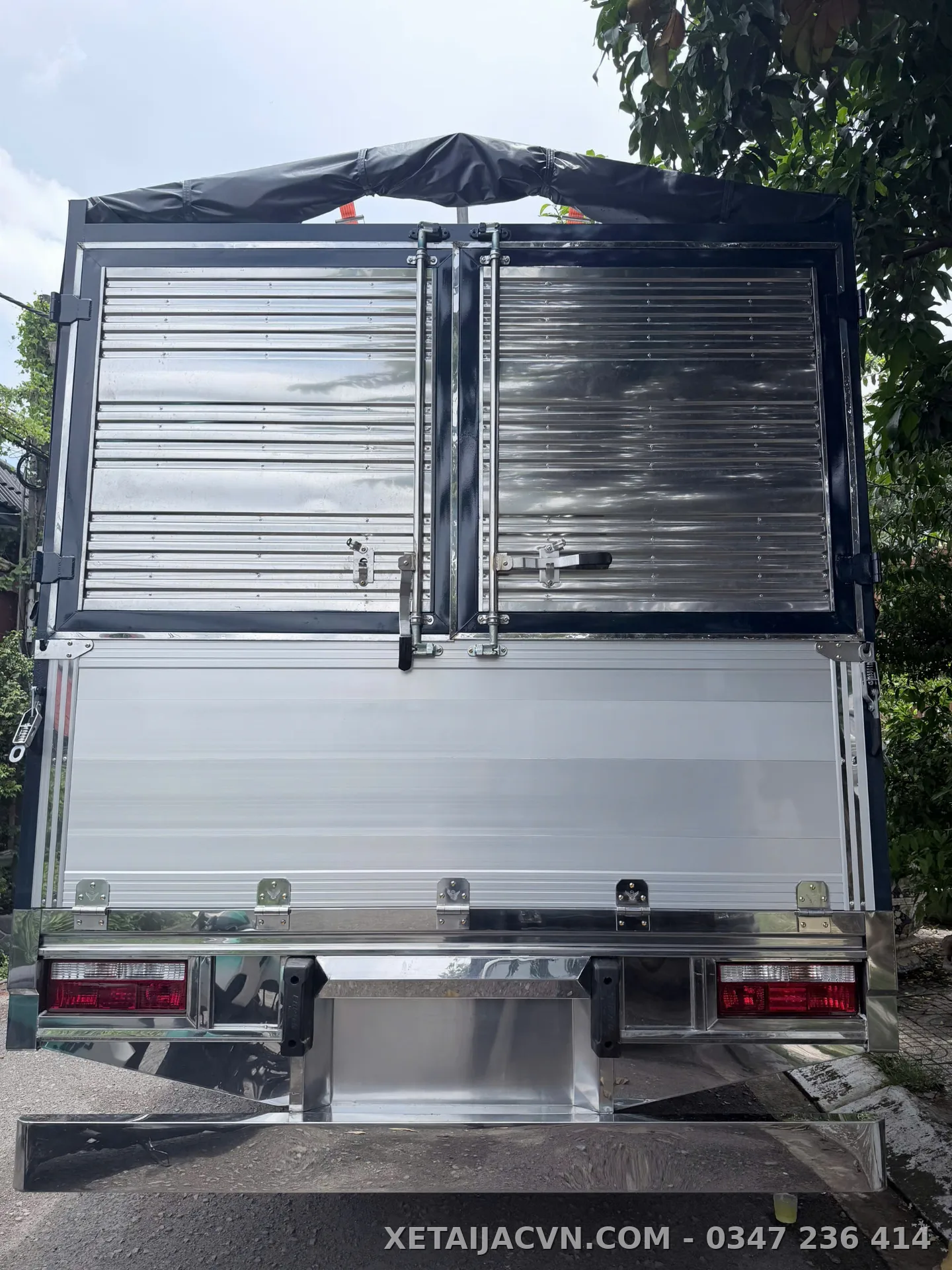 Thùng inox bửng nhôm cao cấp