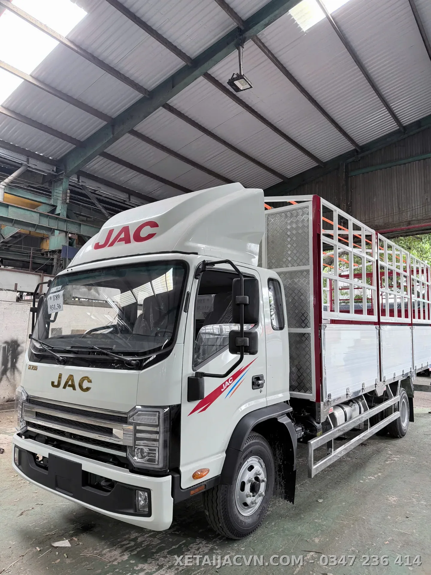 Thùng inox bửng nhôm tiêu chuẩn