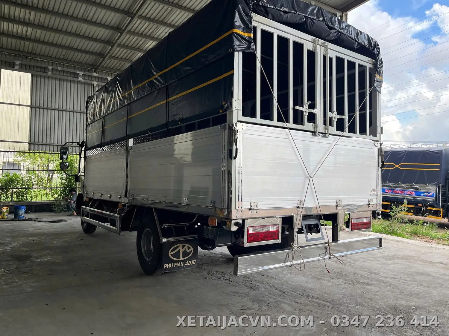 thùng inox bửng nhôm