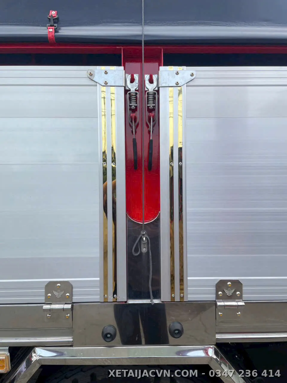 Thùng Inox bửng nhôm cao cấp
