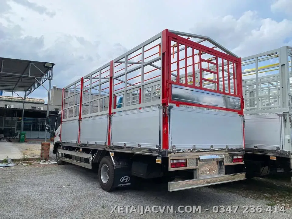 Thùng inox bửng nhôm tiêu chuẩn