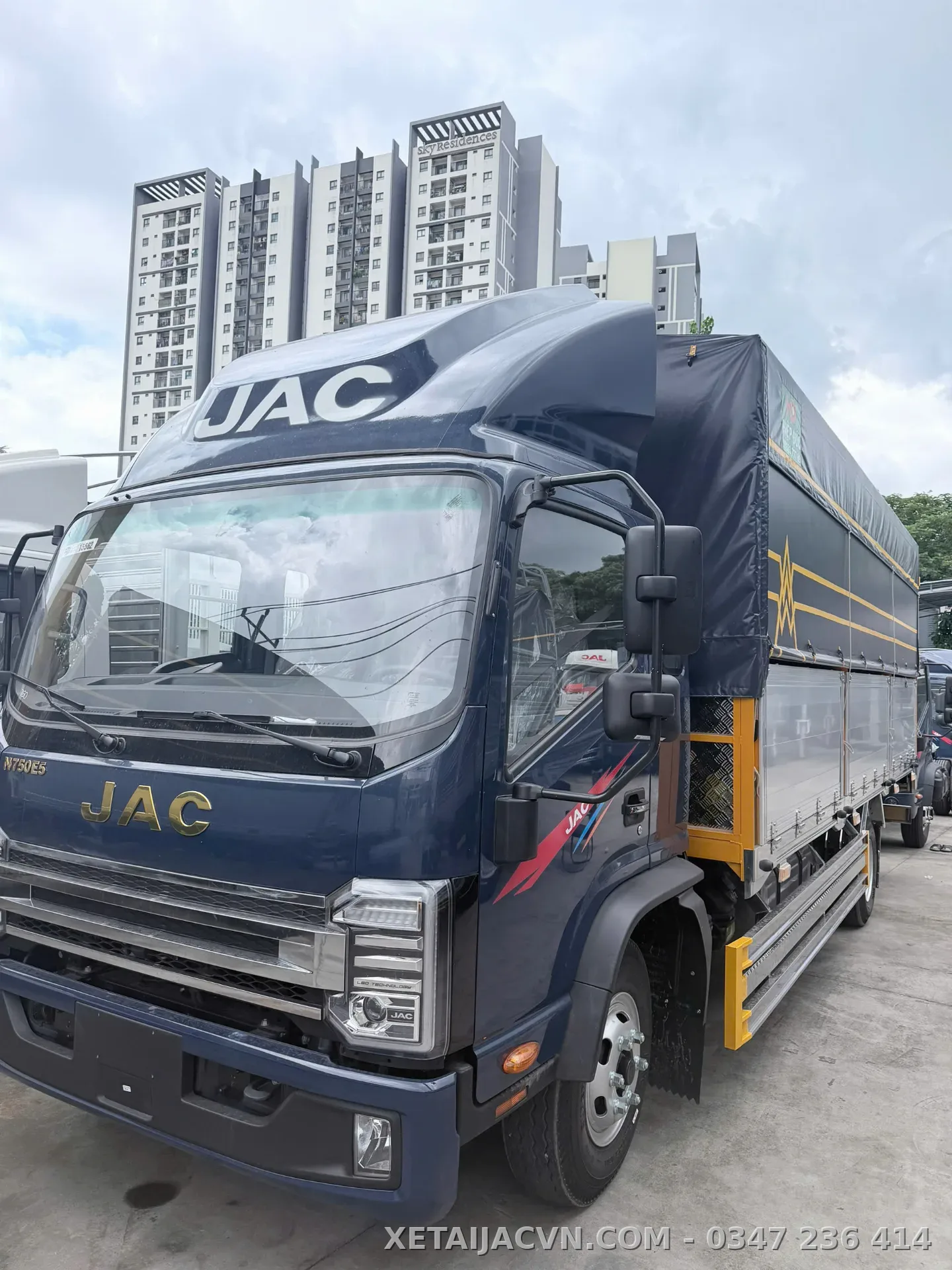 Thùng inox bửng nhôm cao cấp