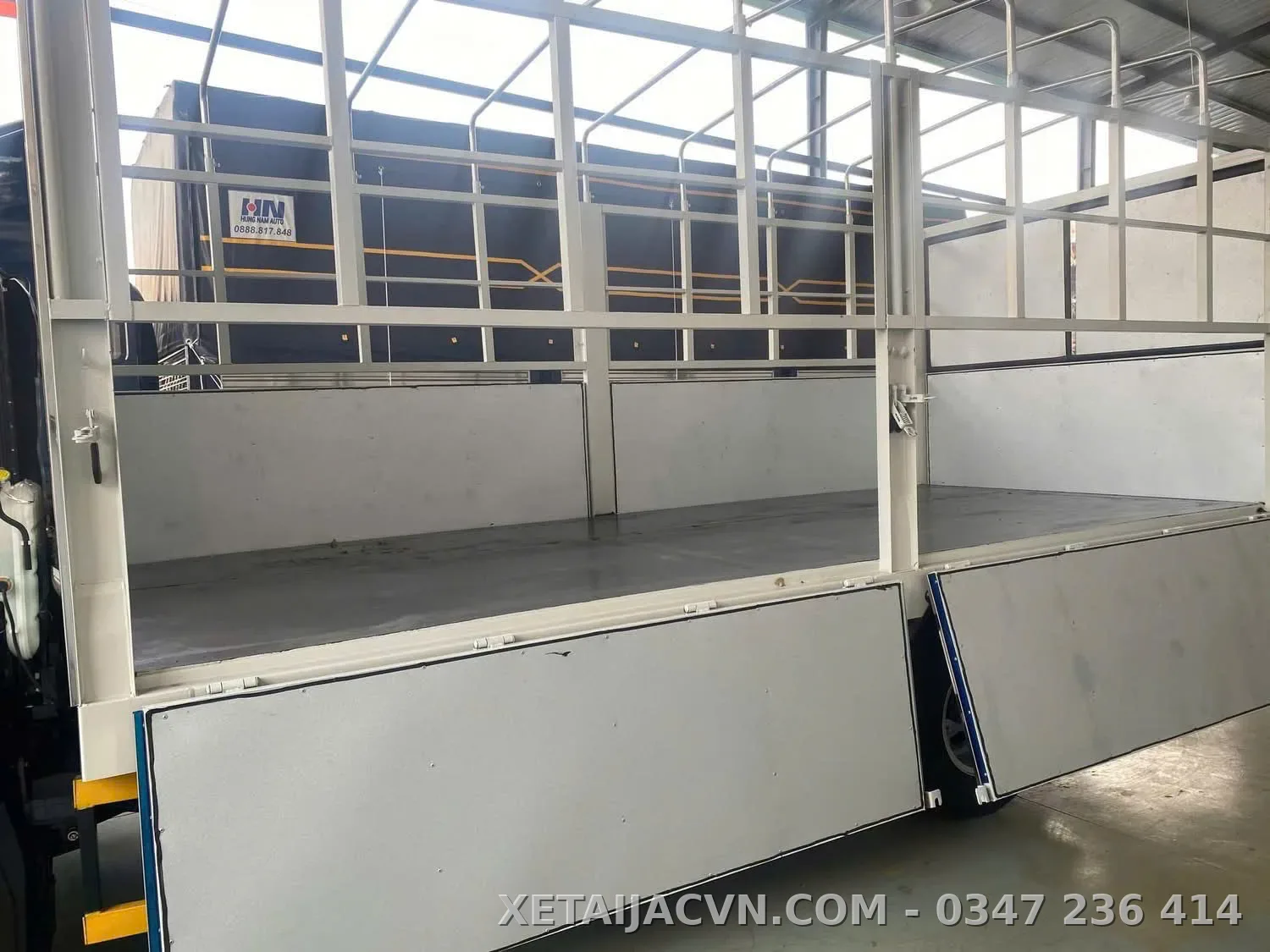 Thùng mui bạt tiêu chuẩn