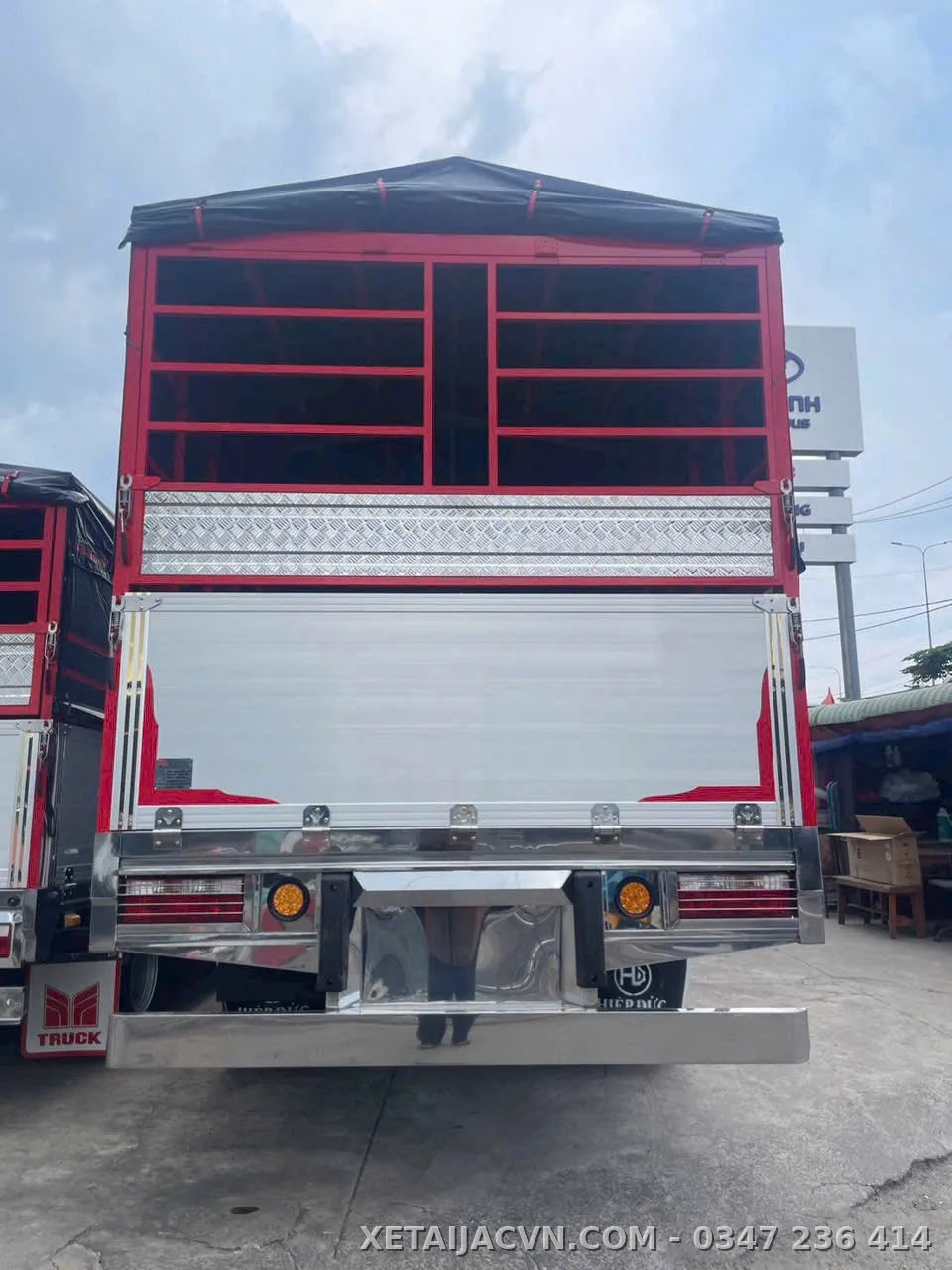 Thùng Inox bửng nhôm cao cấp