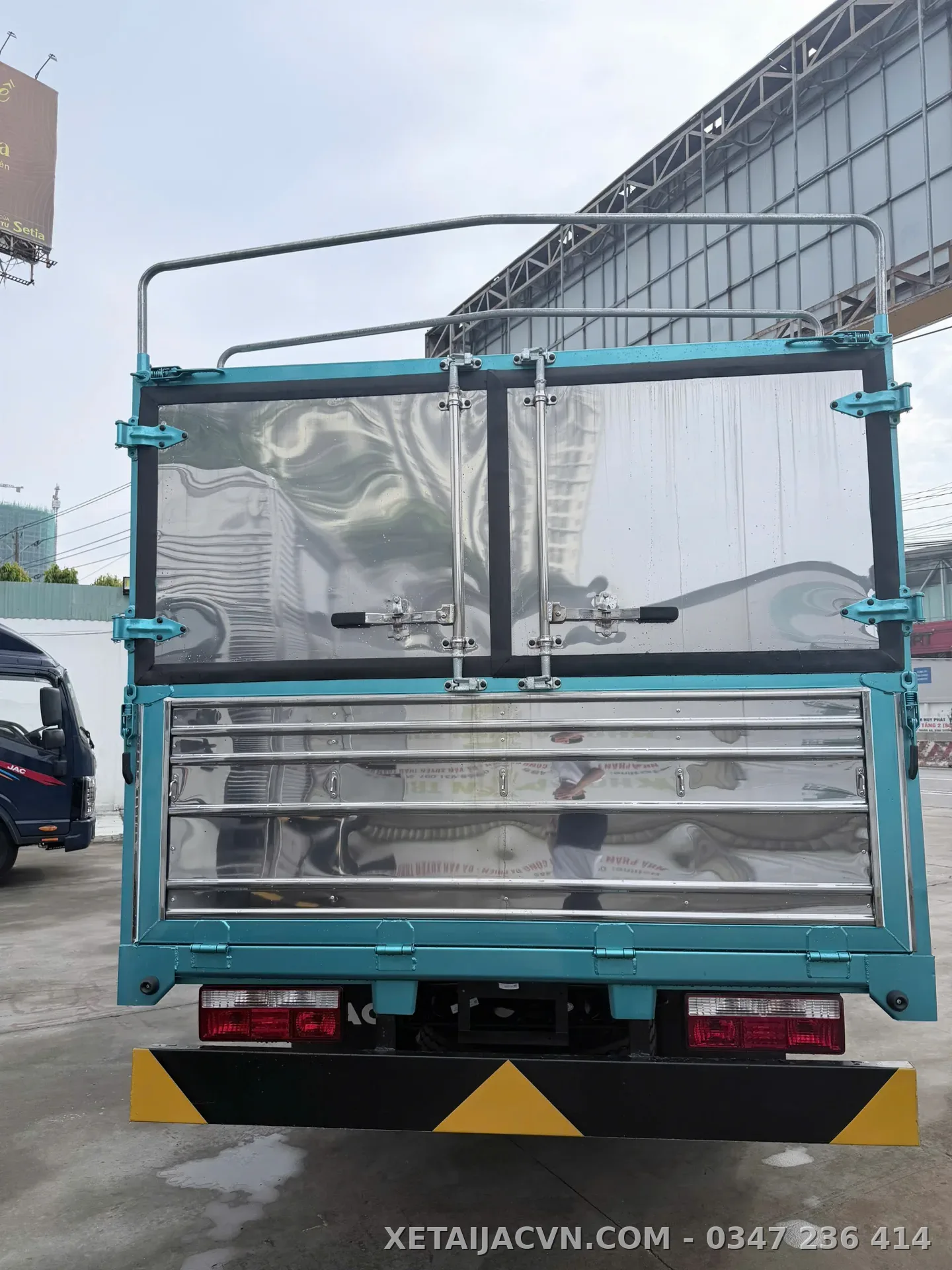 Thùng bạt tiêu chuẩn